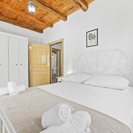 Villa Brioni With Pool By Rentistra Cabrunici Екстериор снимка